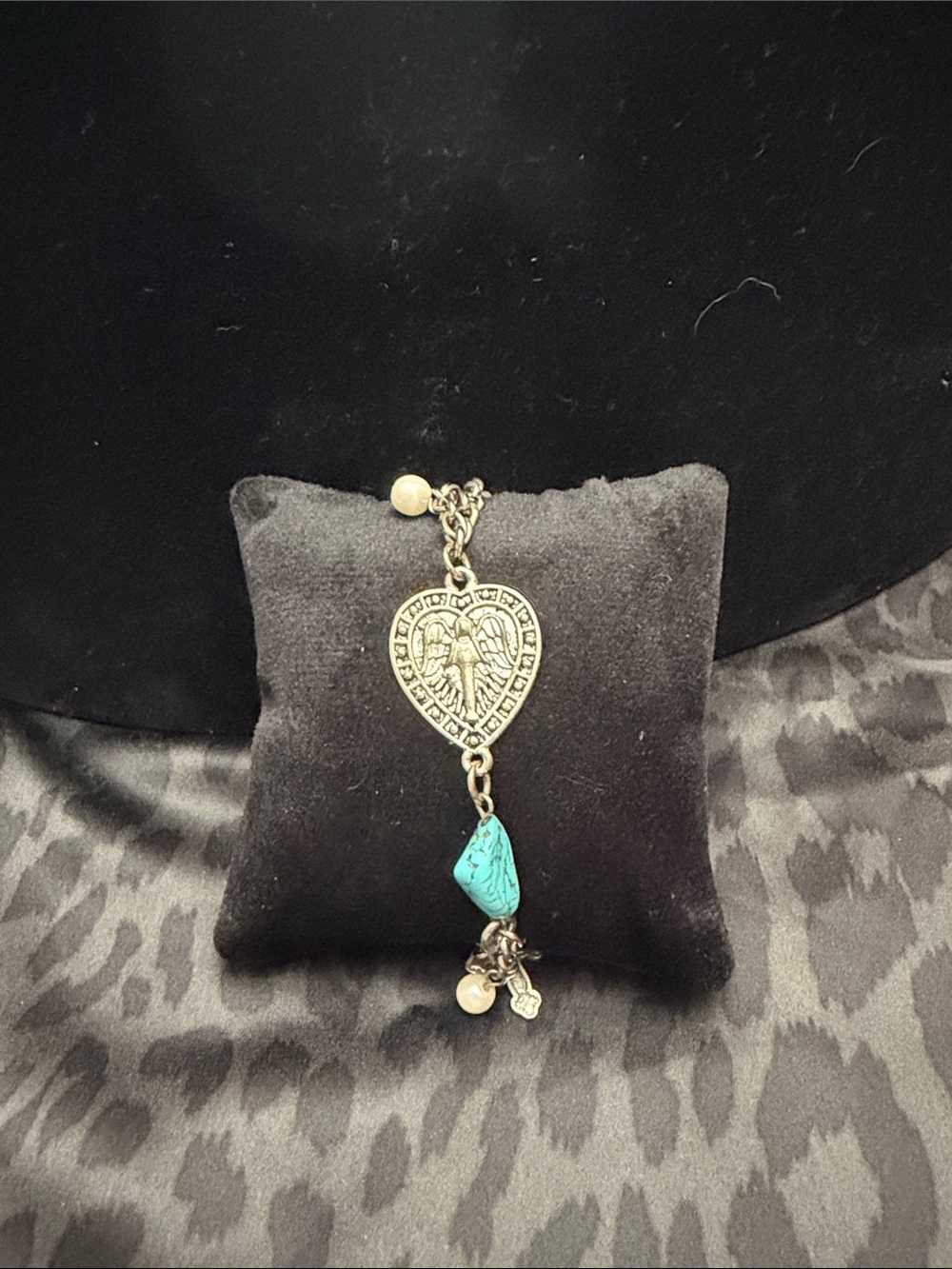 Turquoise Charm Heart Pendant Bracelet - Silver Tone